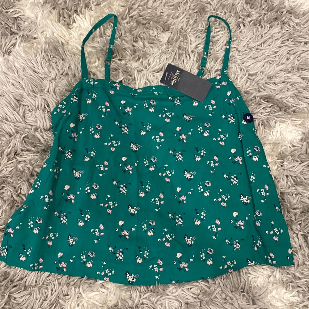 NWT crop top